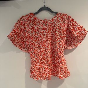 NWT! Vero Moda open back printed top